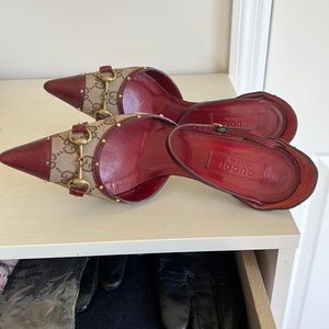 Beautiful, rare shoes, authentic Gucci.